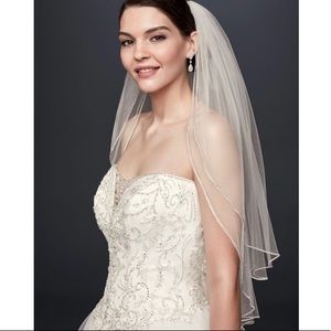 Two tier sparkling rhinestone edged mid veil.